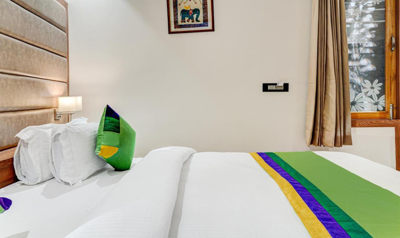 Hotel Sun Grand Dehradun Exterior foto